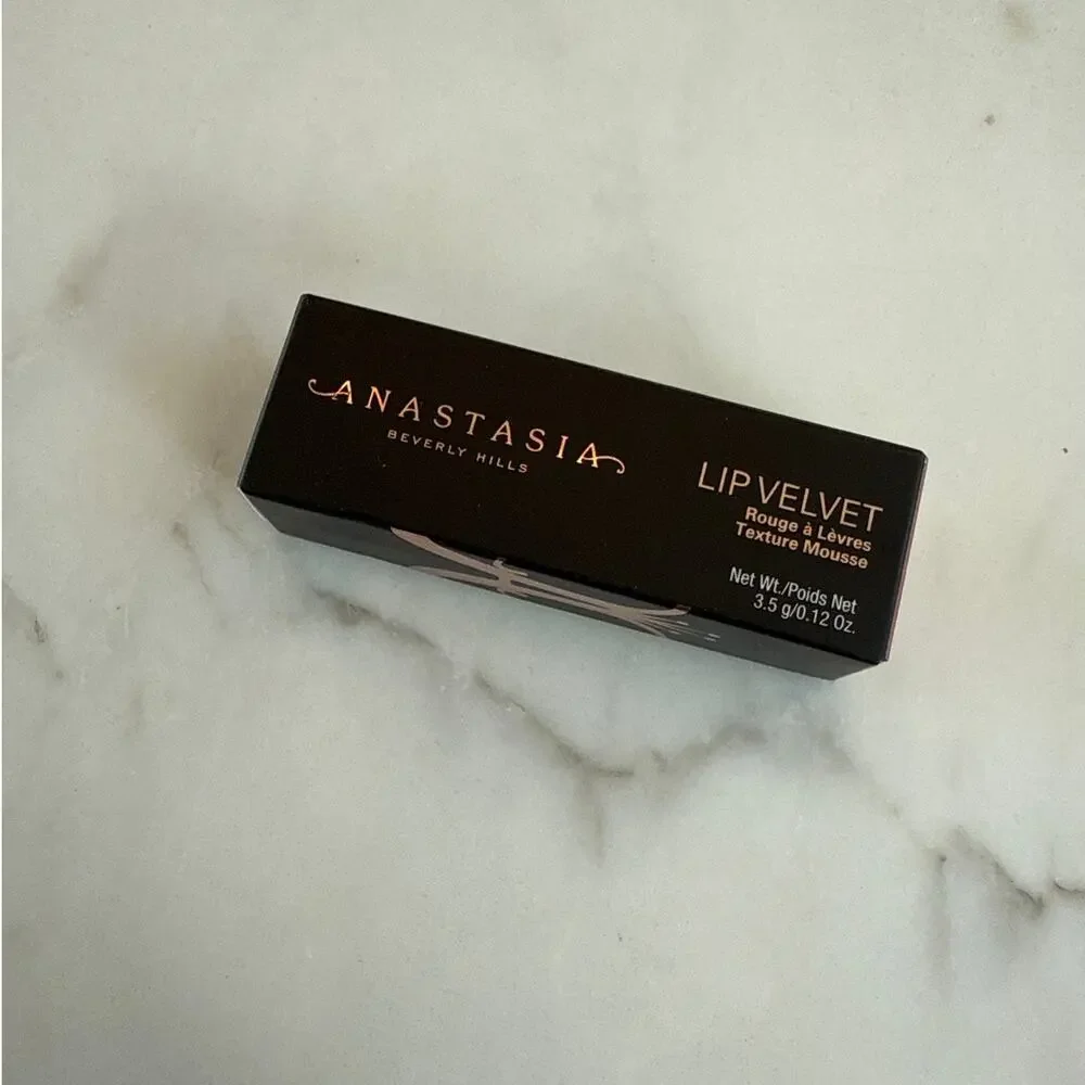 Anastasia Beverly Hills Lip Velvet Pure Hollywood / Pale Mauve Nude